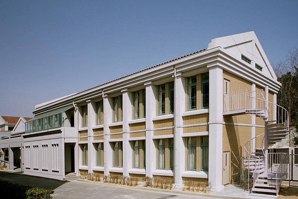 新県立大学共通教育棟建築工事